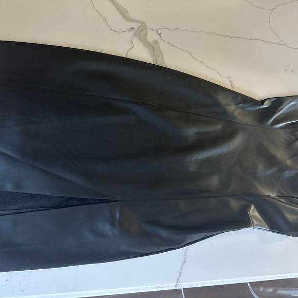 Black fitted Leatherlike dress - Picture 4 of 4